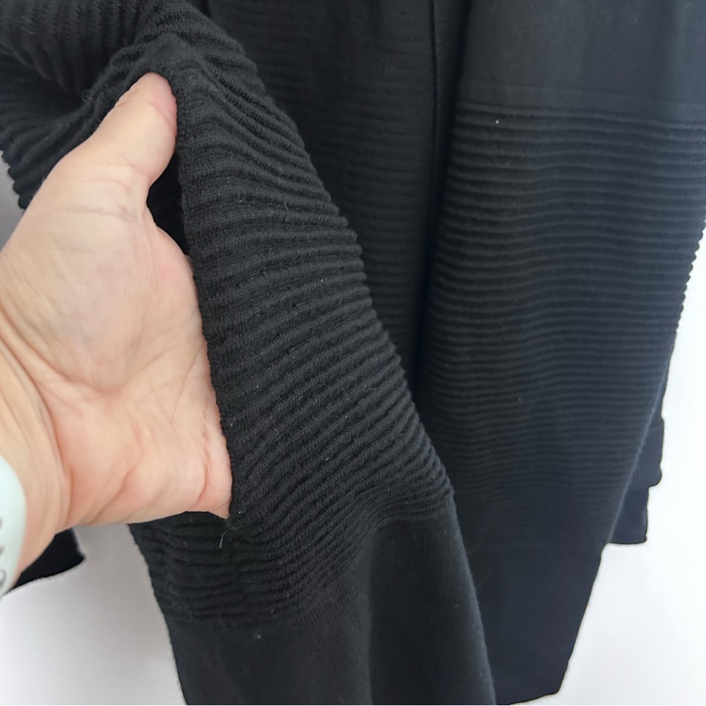 Lululemon Sit In Lotus Sweater Cardigan Wrap II Black Size 6 - Picture 11 of 11